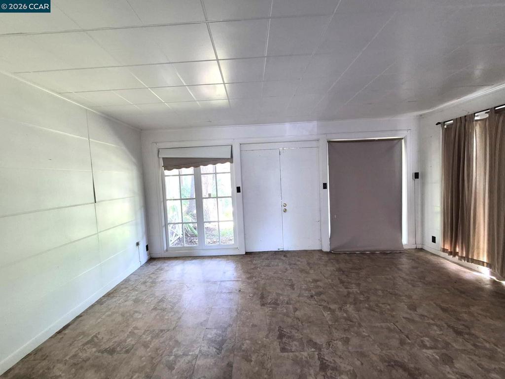 826 Carlston Ave Property Photo 5