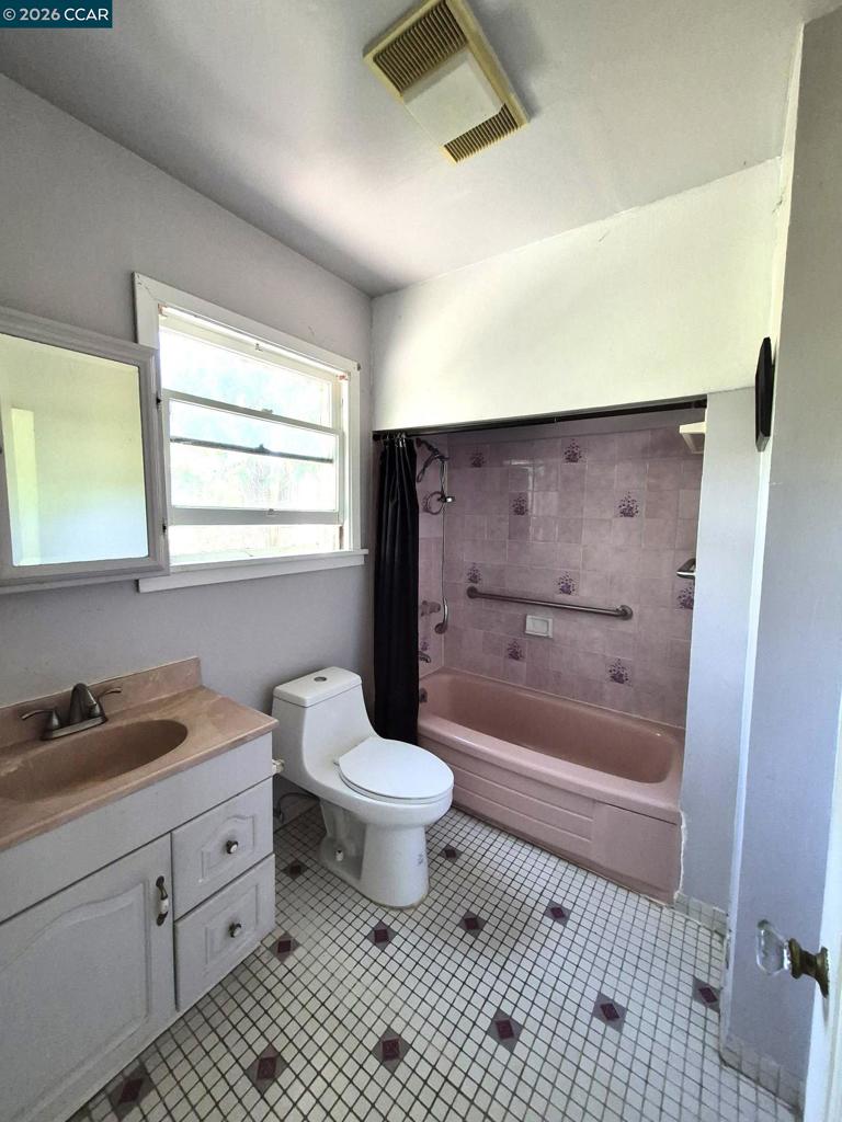 826 Carlston Ave Property Photo 13