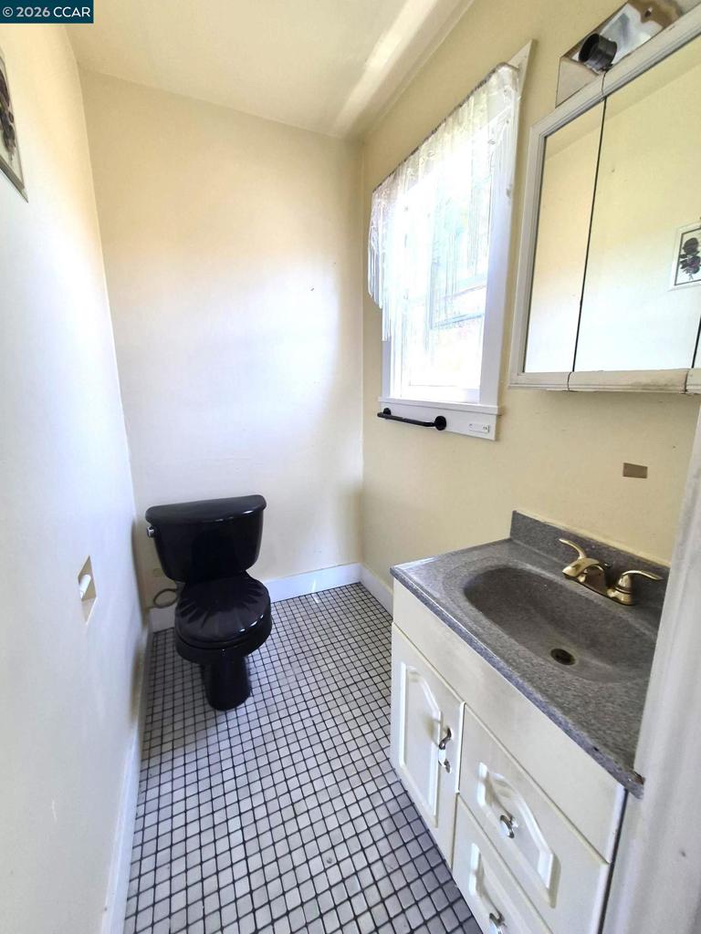 826 Carlston Ave Property Photo 15