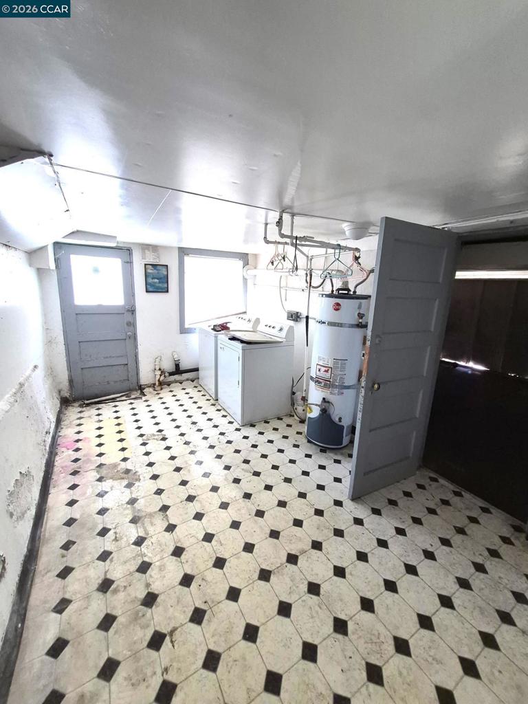 826 Carlston Ave Property Photo 17