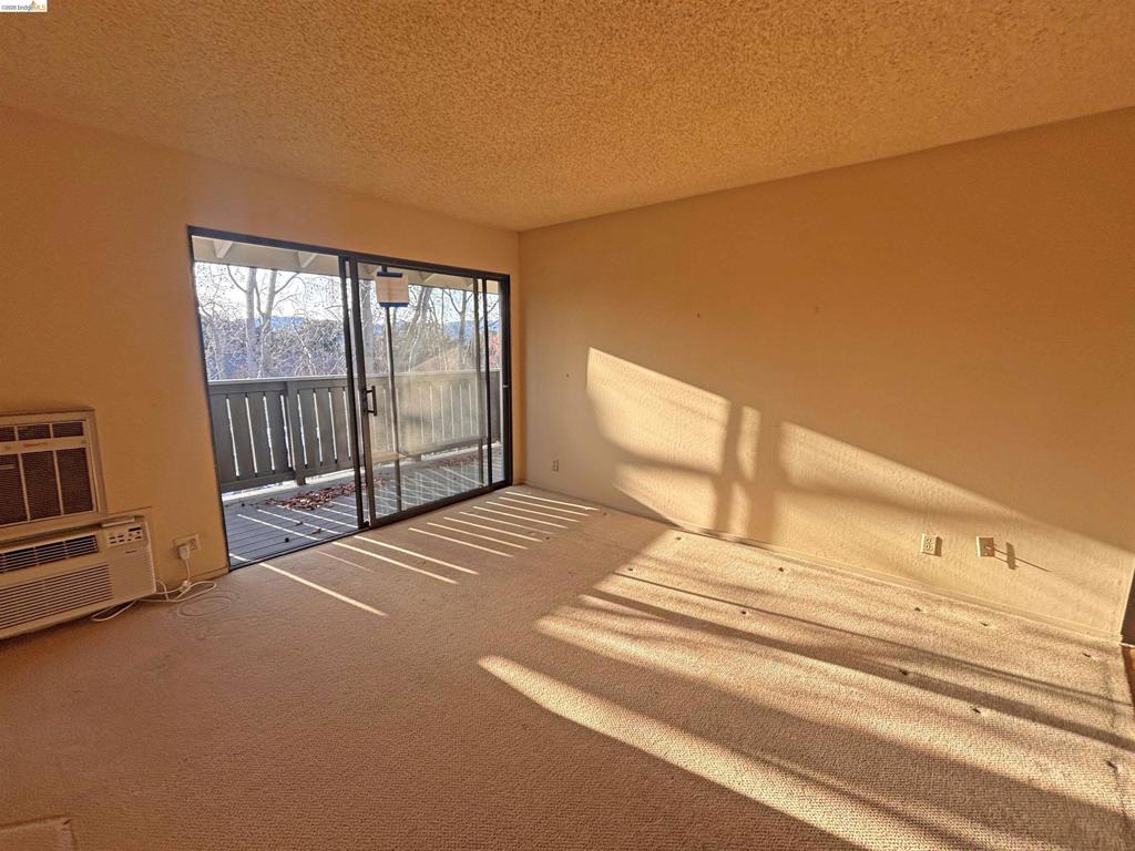 1427 Marchbanks Dr Apt 3 Property Photo 8