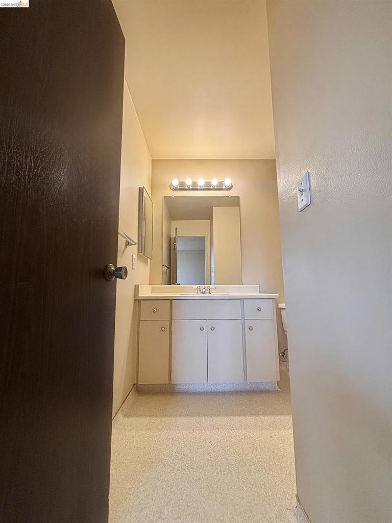 1427 Marchbanks Dr Apt 3 Property Photo 9