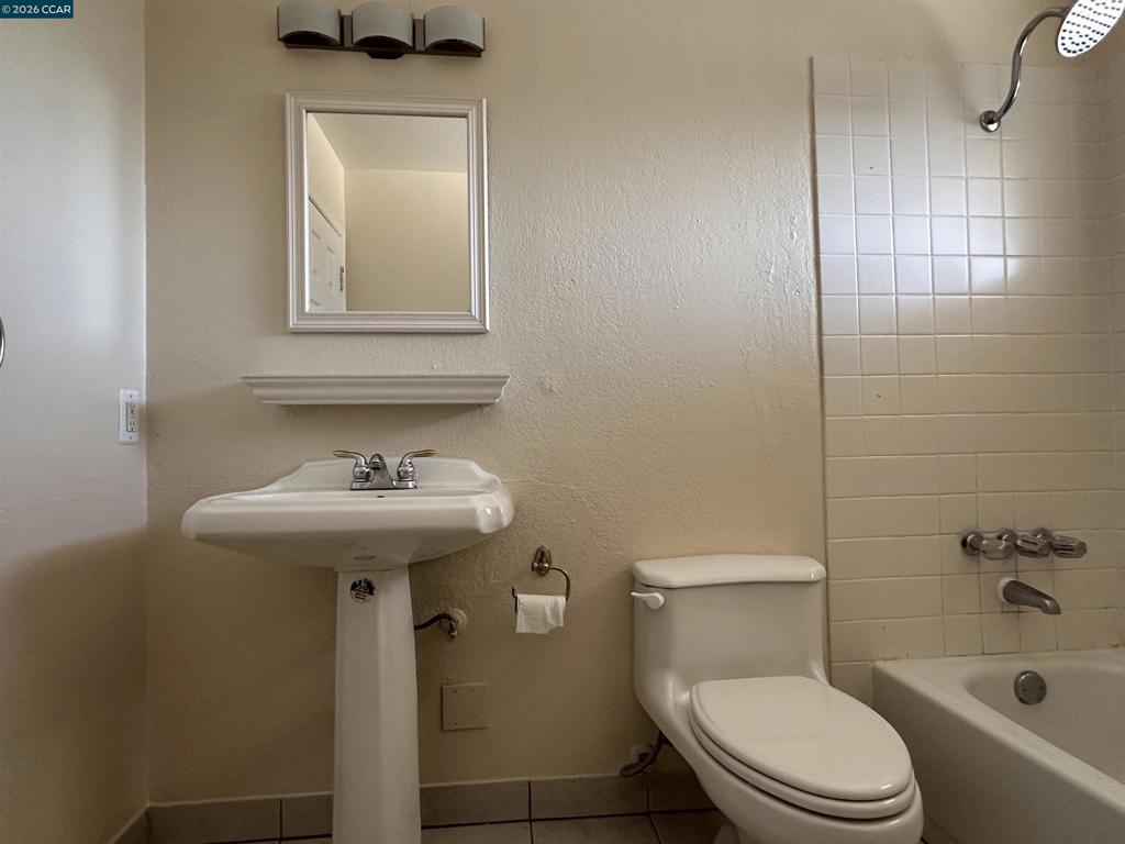 394 Ilo Ln 601 Property Photo 9