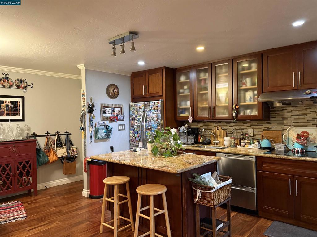 1036 Oak Grove Rd 105 Property Photo 2