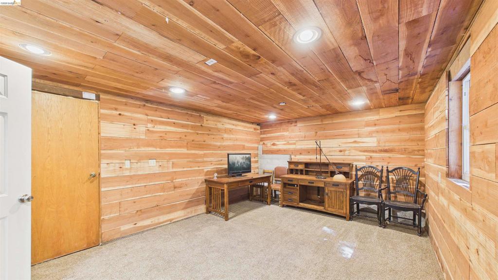 26570 Crystal Road Property Photo 27