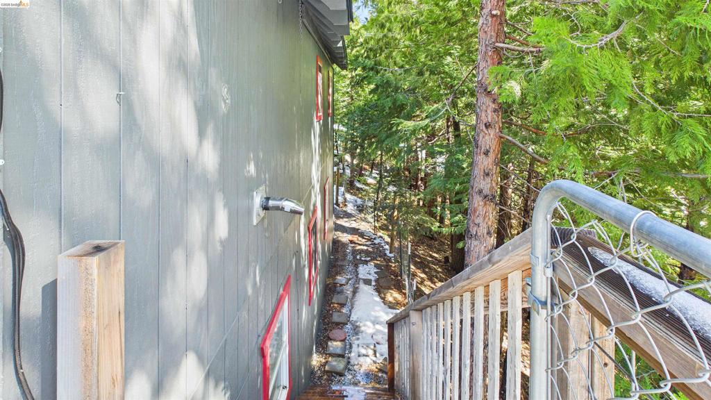 26570 Crystal Road Property Photo 32