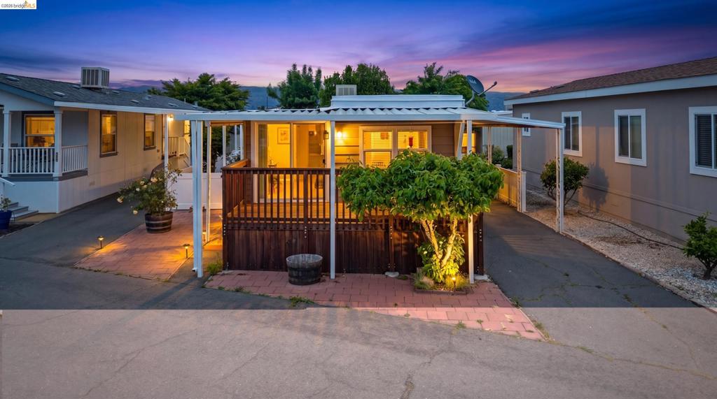 506 Cherry Property Photo 1