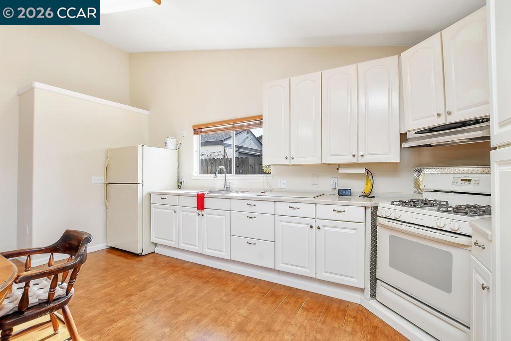 140 Raye Ave Property Photo 16