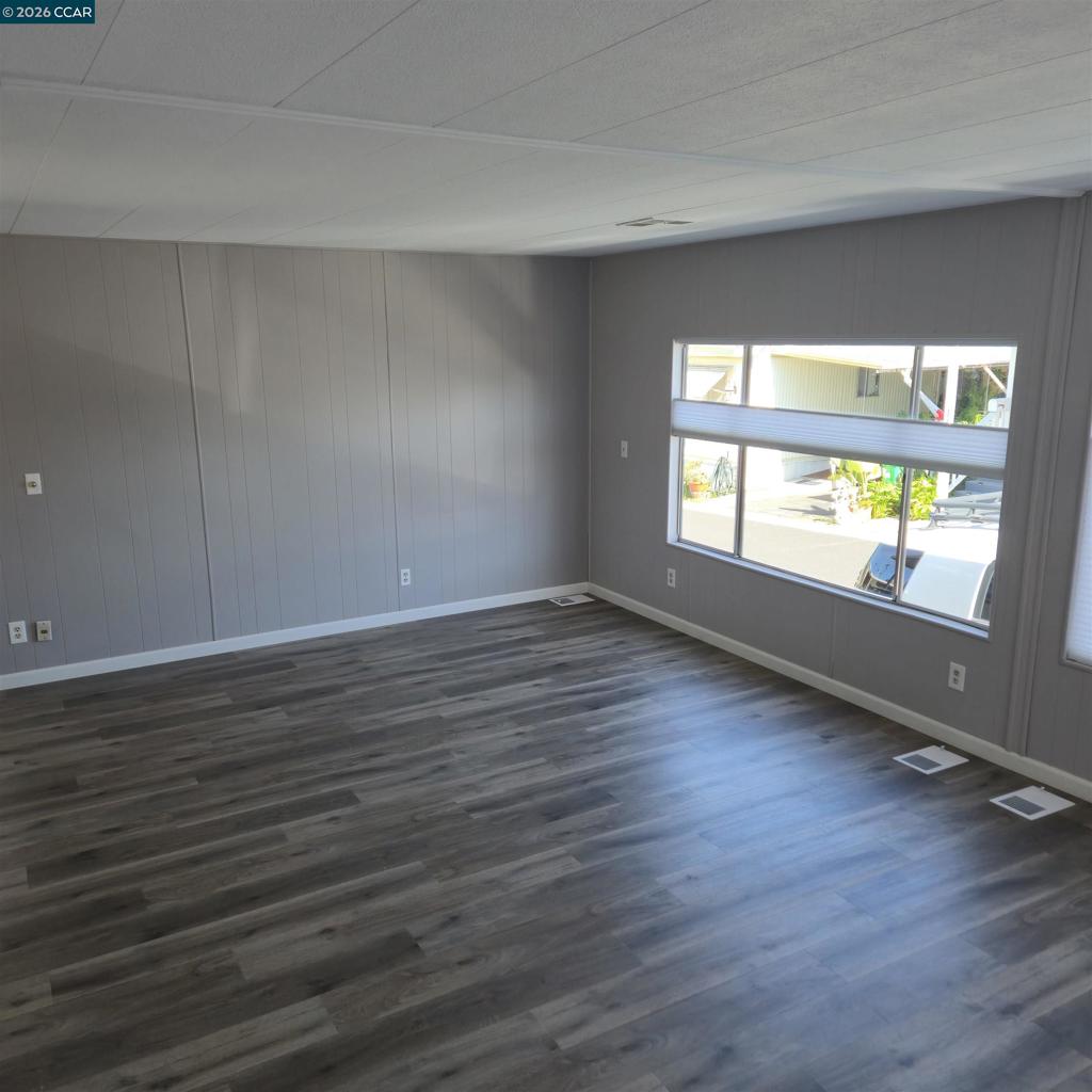 16401 San Pablo Ave Property Photo 5