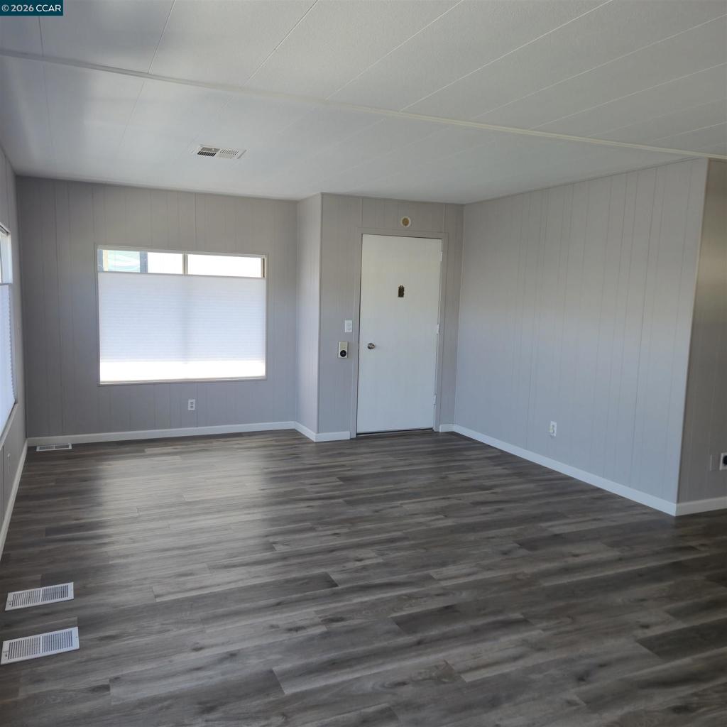 16401 San Pablo Ave Property Photo 6