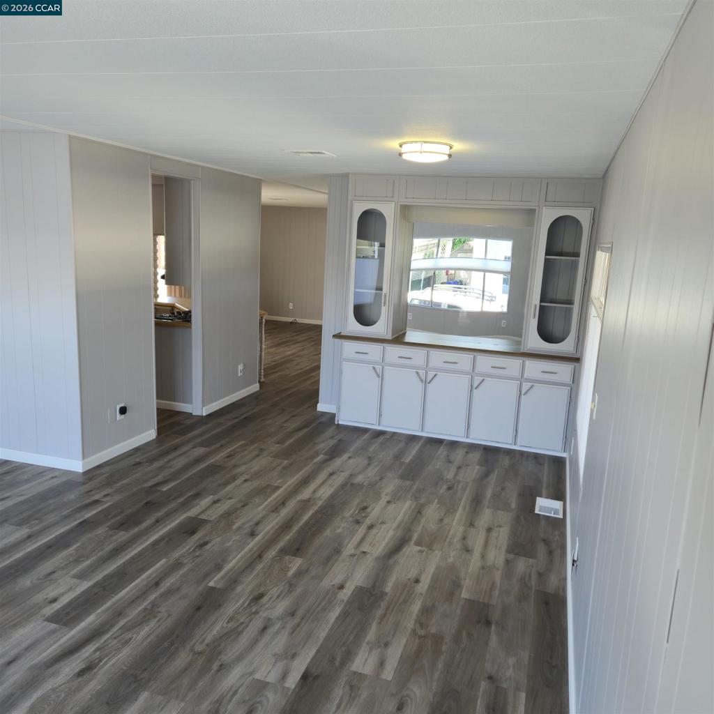 16401 San Pablo Ave Property Photo 7