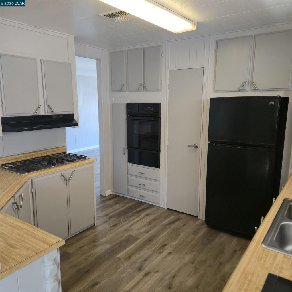 16401 San Pablo Ave Property Photo 10