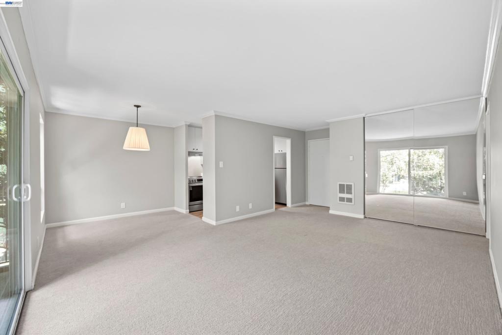 847 N Humboldt St 210 Property Photo 8