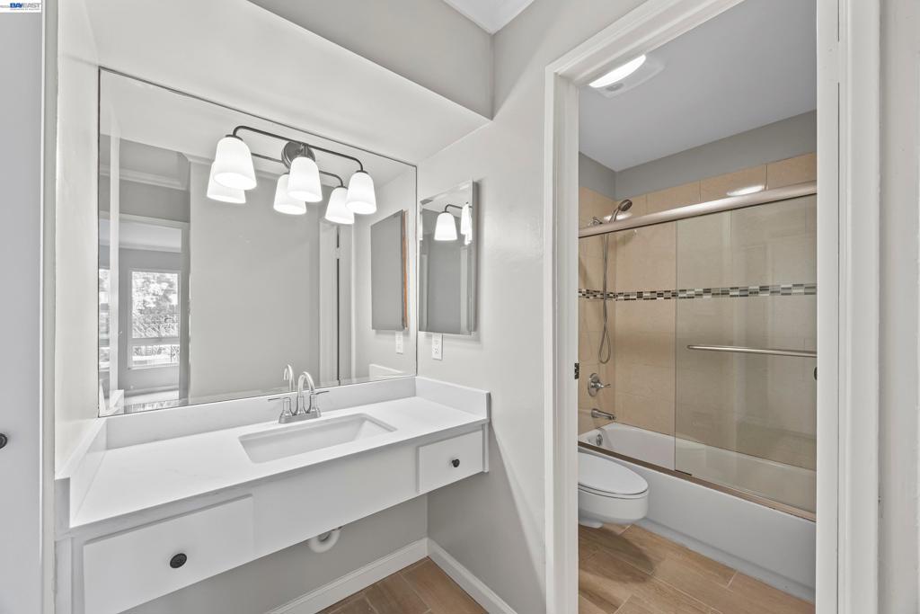 847 N Humboldt St 210 Property Photo 23