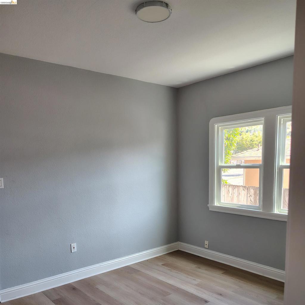 2684 73rd Avenue Property Photo 6