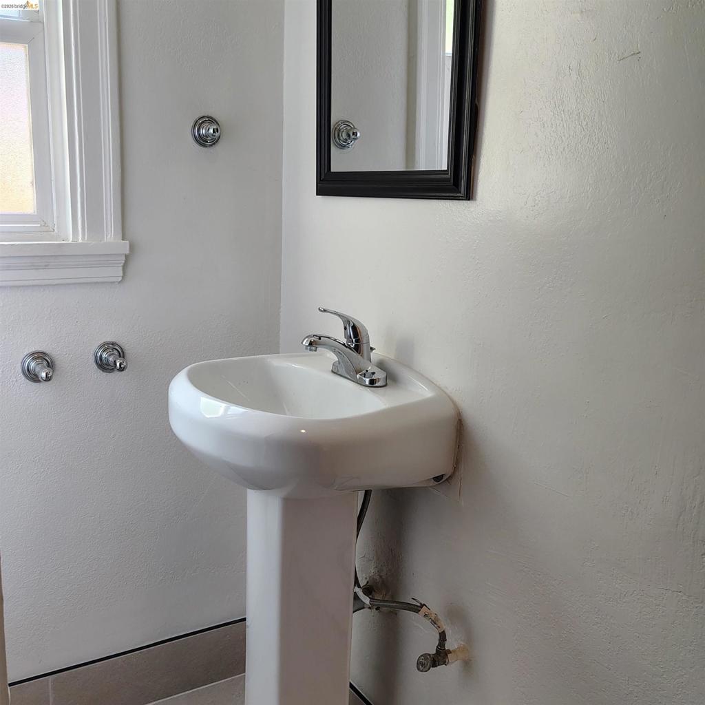 2684 73rd Avenue Property Photo 8