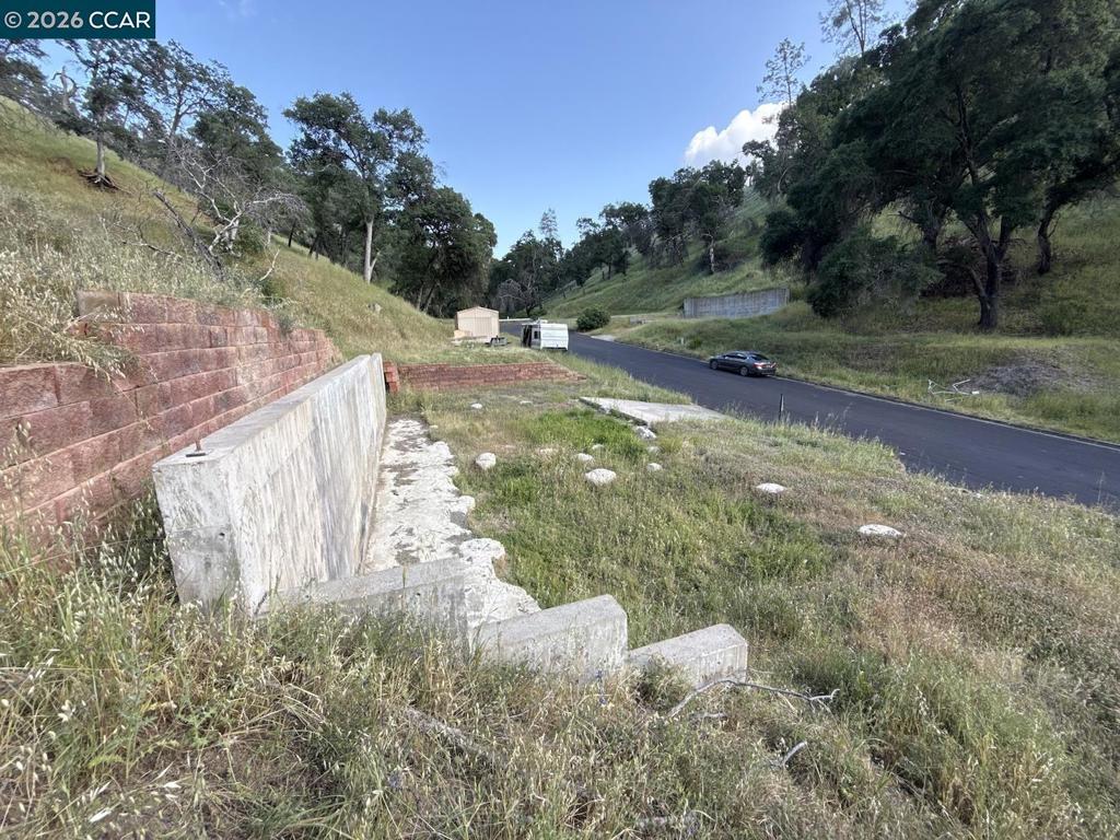 1090 Arroyo Grande Dr Property Photo 25