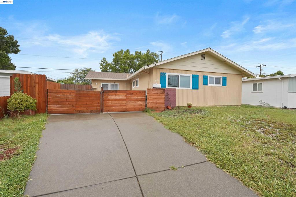 1712 Utah St Property Photo 1