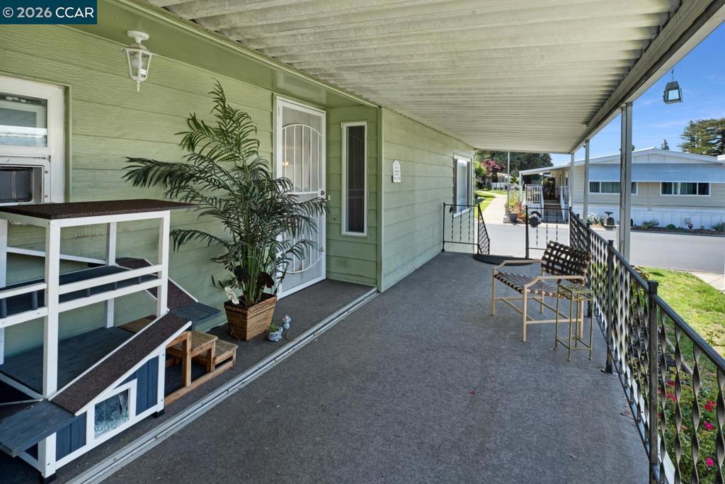 2322 Dalis Dr Property Photo 5