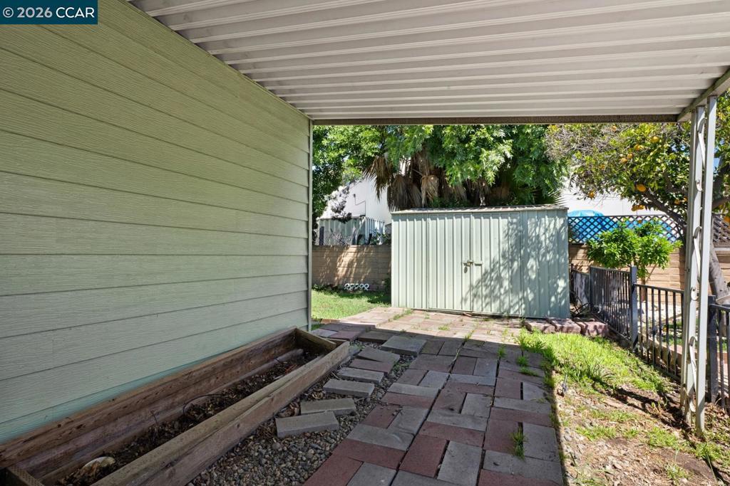 2322 Dalis Dr Property Photo 28