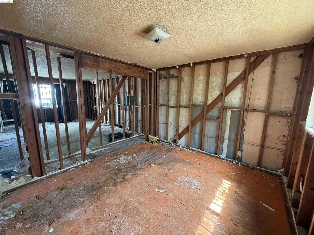 2963 62nd Property Photo 13