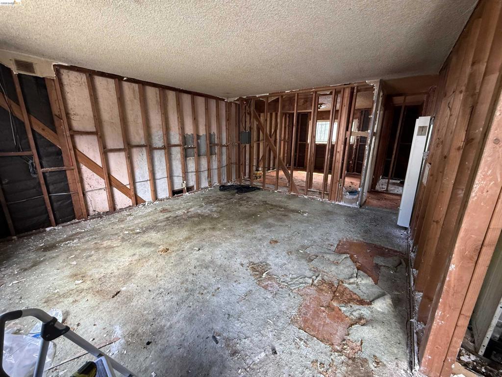 2963 62nd Property Photo 15