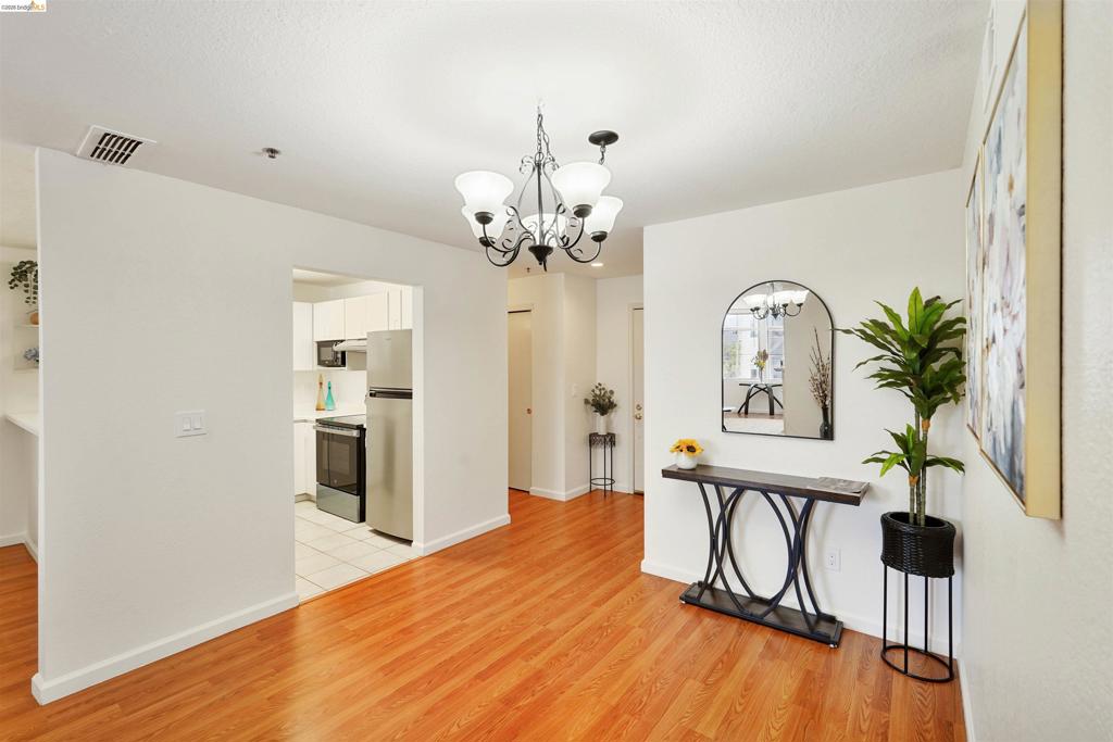 535 Pierce St 3301 Property Photo 10
