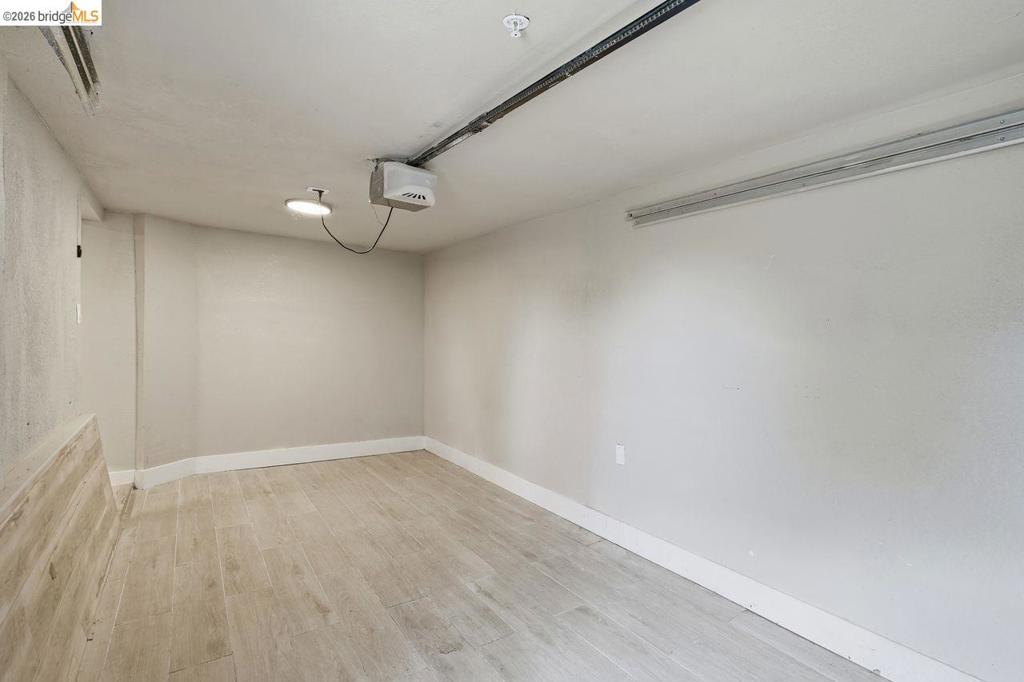2469 Potter St Property Photo 26
