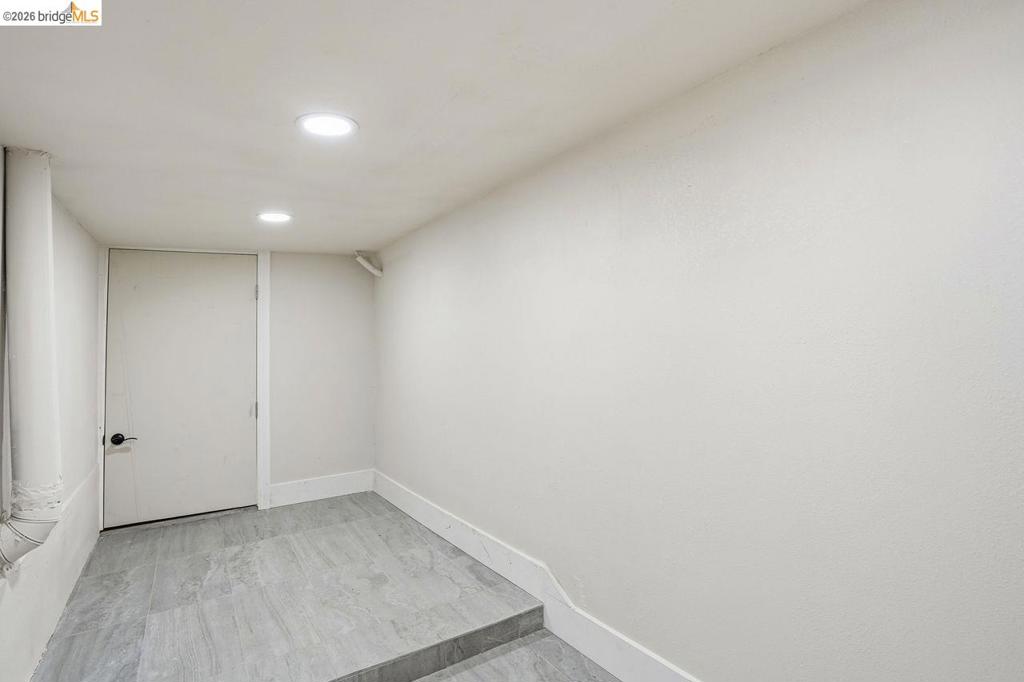 2469 Potter St Property Photo 34