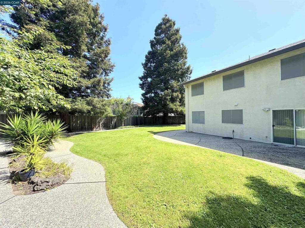 4864 Shadowfalls Dr Property Photo 6