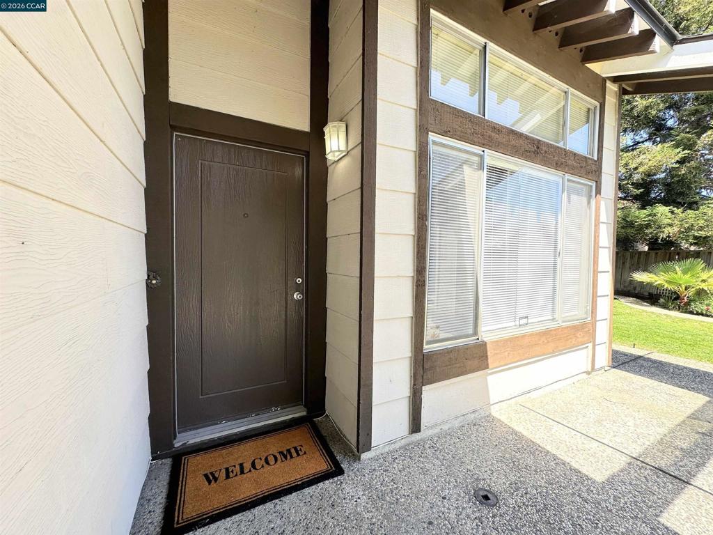 4864 Shadowfalls Dr Property Photo 7