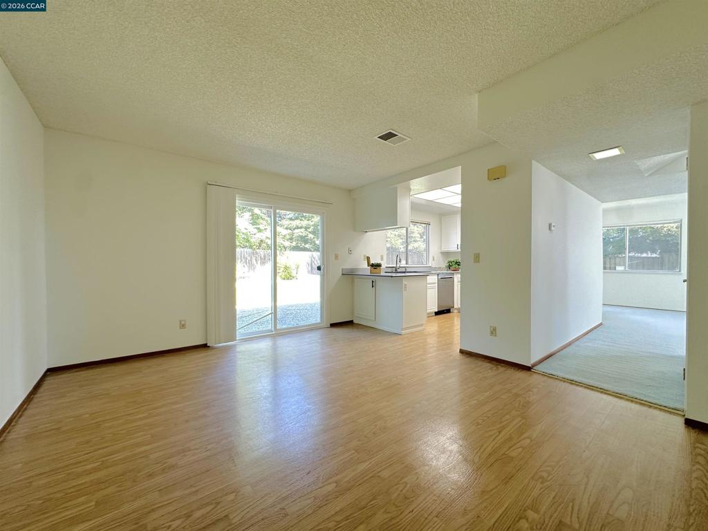 4864 Shadowfalls Dr Property Photo 16