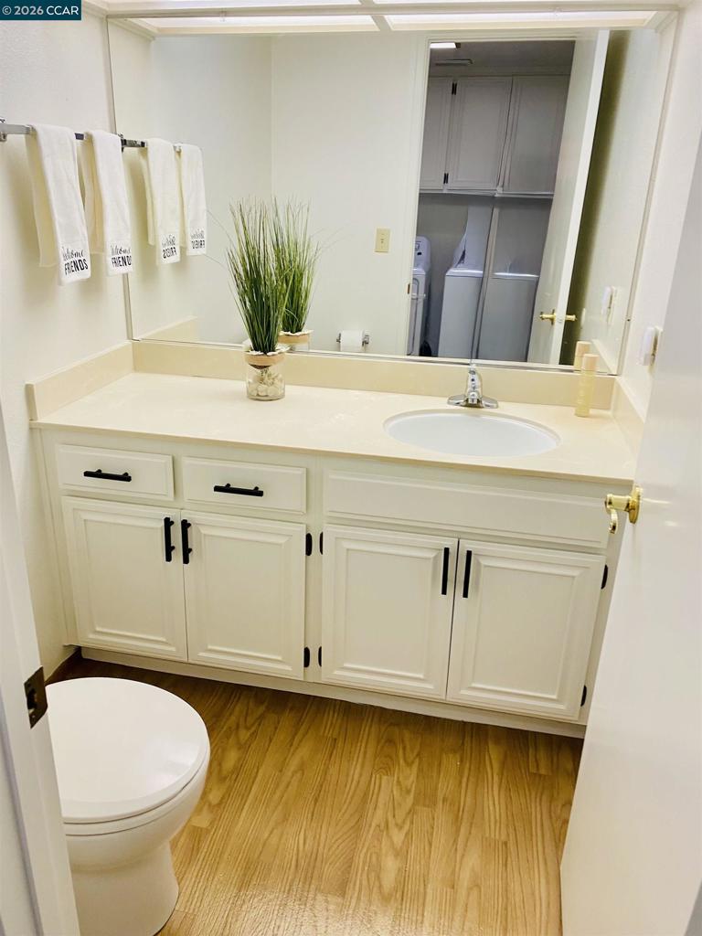 4864 Shadowfalls Dr Property Photo 17