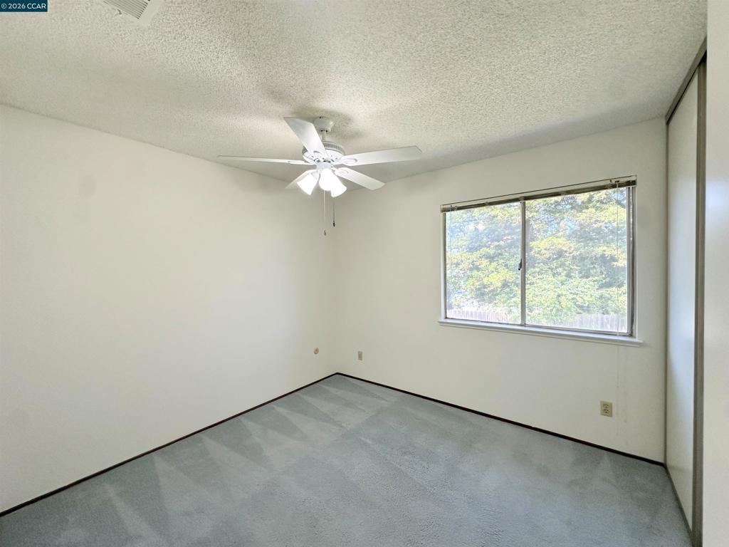 4864 Shadowfalls Dr Property Photo 23