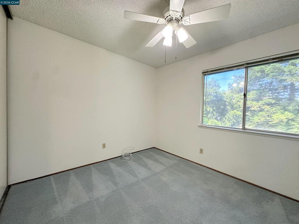 4864 Shadowfalls Dr Property Photo 24