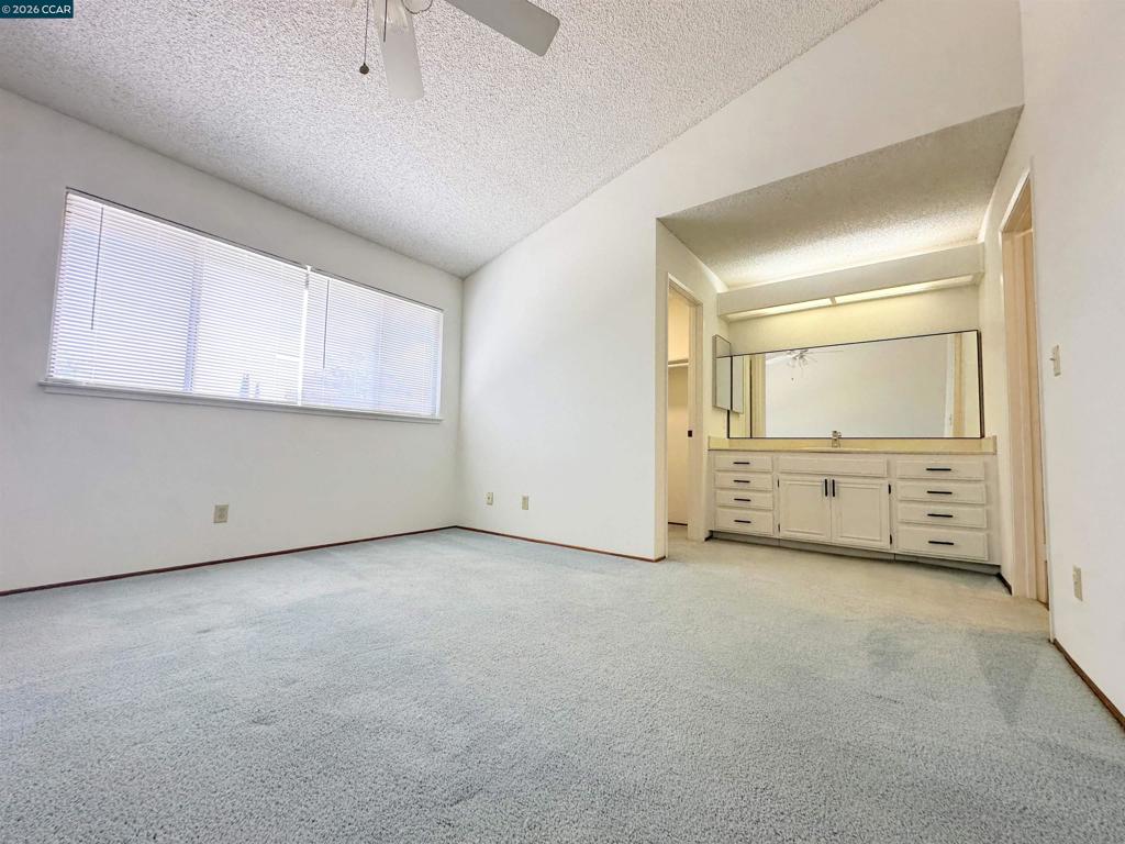4864 Shadowfalls Dr Property Photo 26