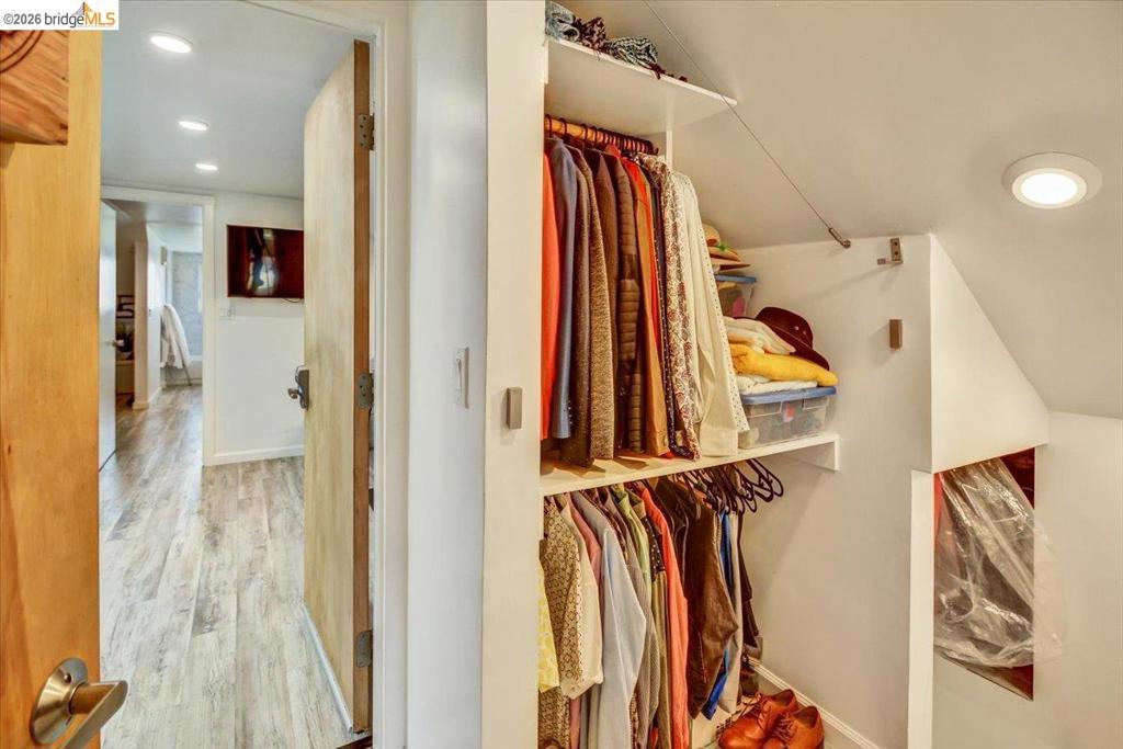 832 7th Ave Property Photo 55