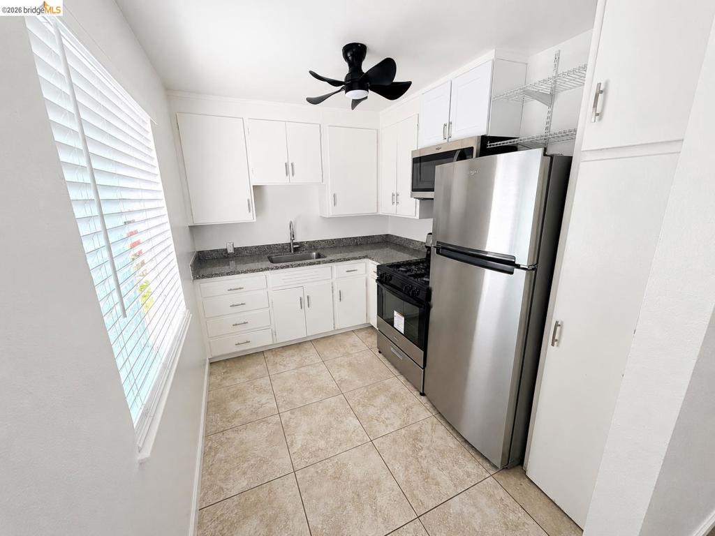 2145 Randolph Dr Property Photo 11
