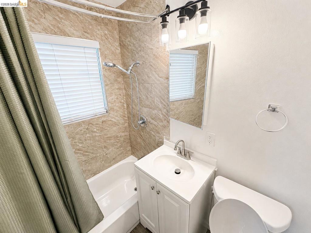 2145 Randolph Dr Property Photo 13