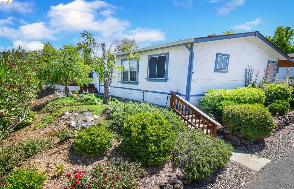 18717 Mill Villa Rd. #405 Property Photo 1