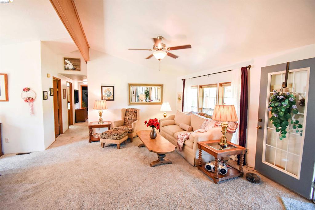 18717 Mill Villa Rd. #405 Property Photo 5