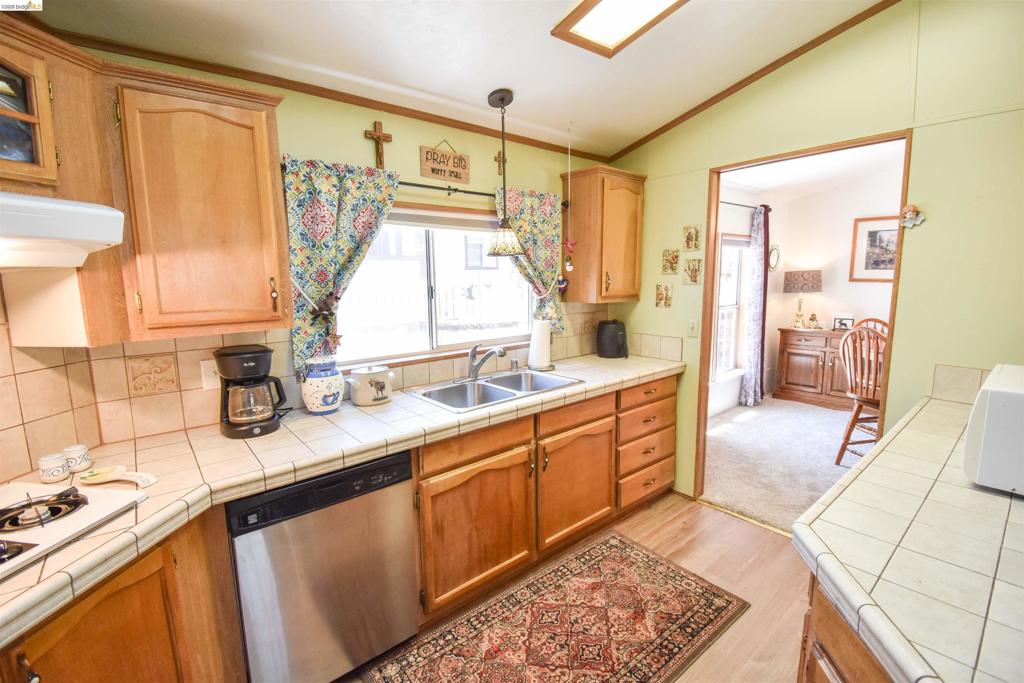 18717 Mill Villa Rd. #405 Property Photo 10