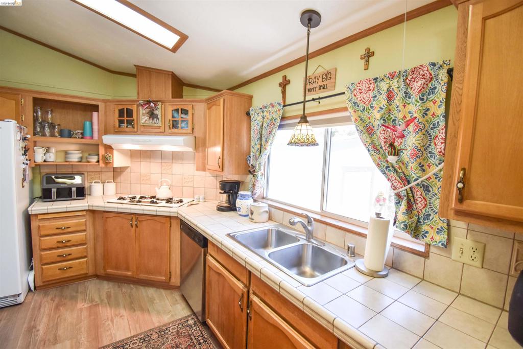 18717 Mill Villa Rd. #405 Property Photo 12