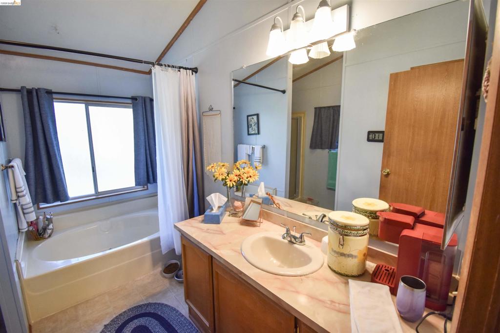 18717 Mill Villa Rd. #405 Property Photo 22