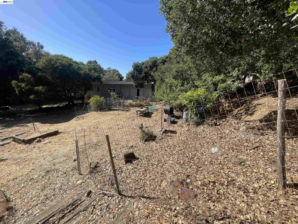 5415 Leona St Property Photo 7