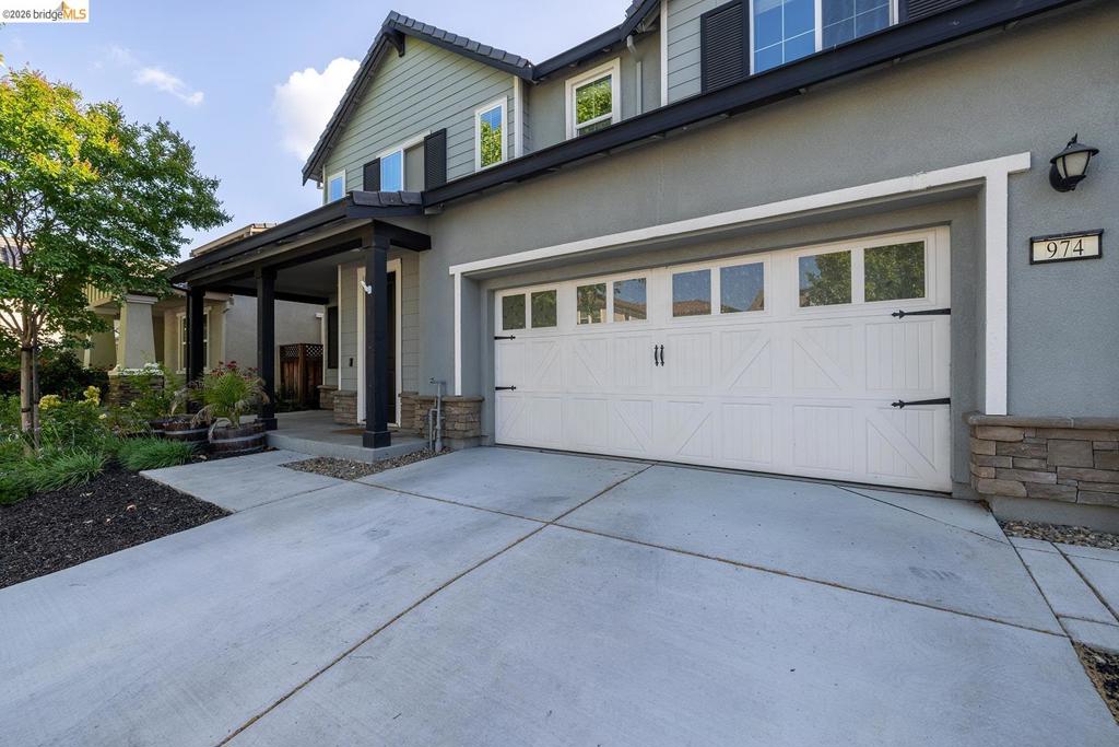 974 Princess Way Property Photo 3