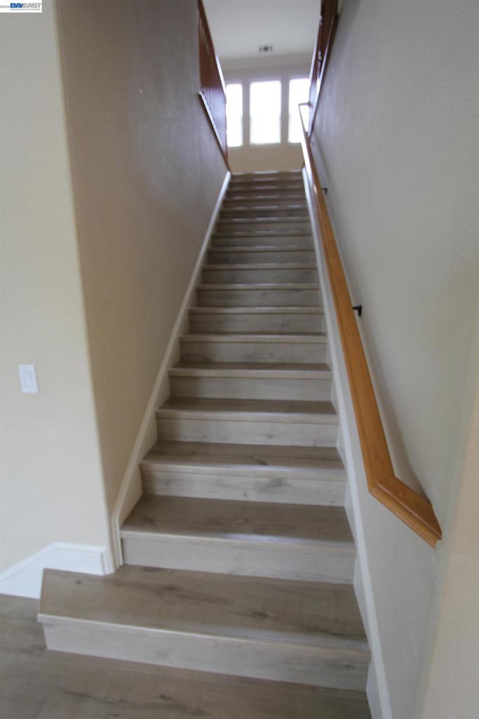 5202 Salerno Dr Property Photo 8