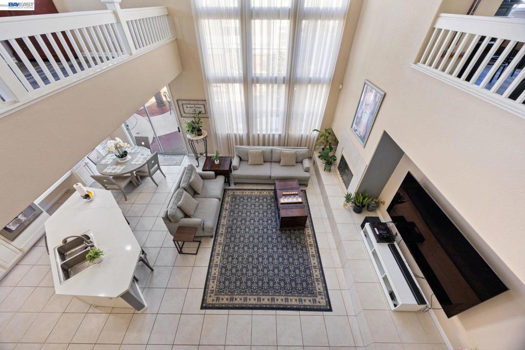 37338 Fowler St Property Photo 5