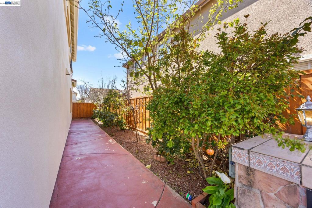 37338 Fowler St Property Photo 41