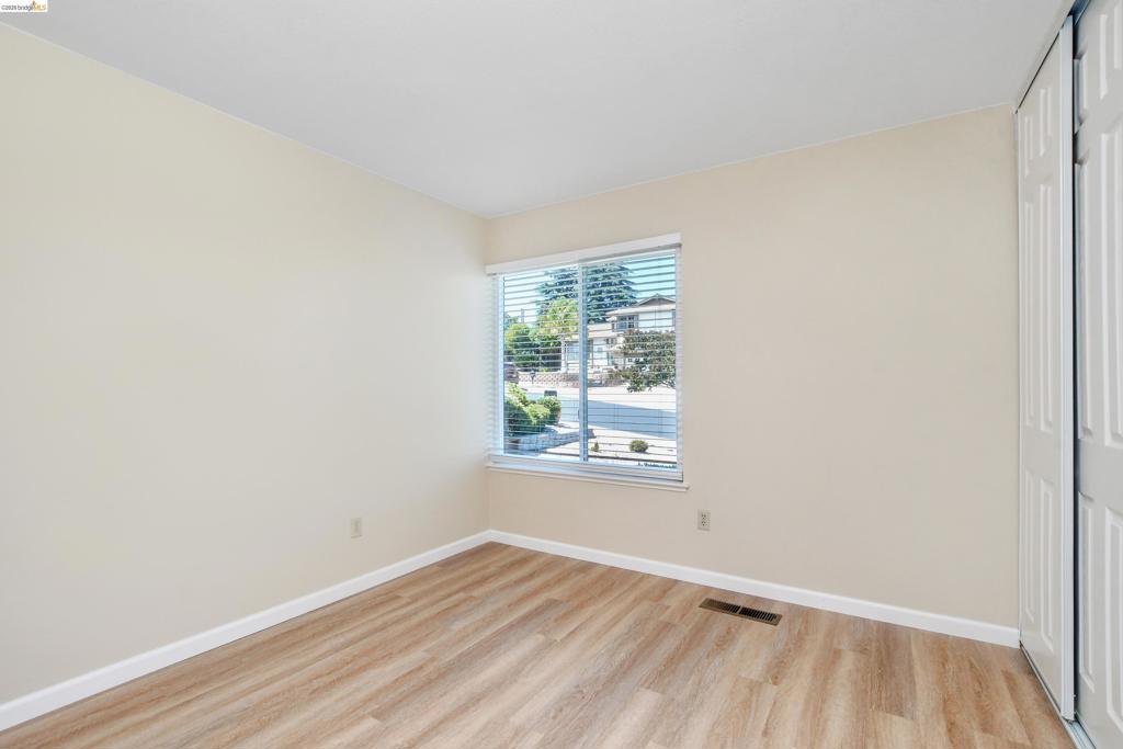 2411 Los Prados Way Property Photo 18